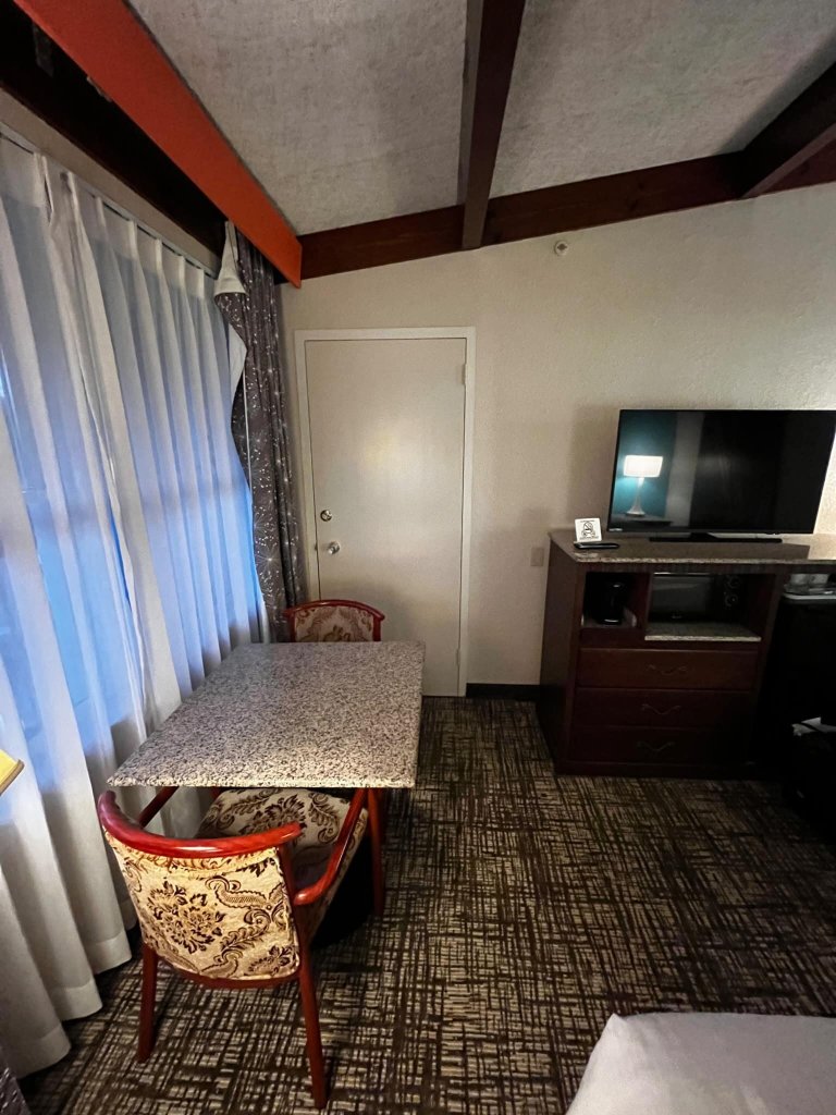 Howard Johnson by Wyndham Bangor-客卧