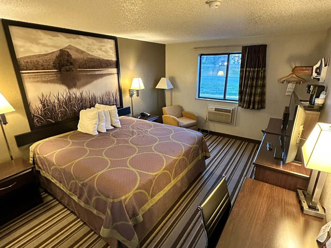 Super 8 by Wyndham Waynesboro主图