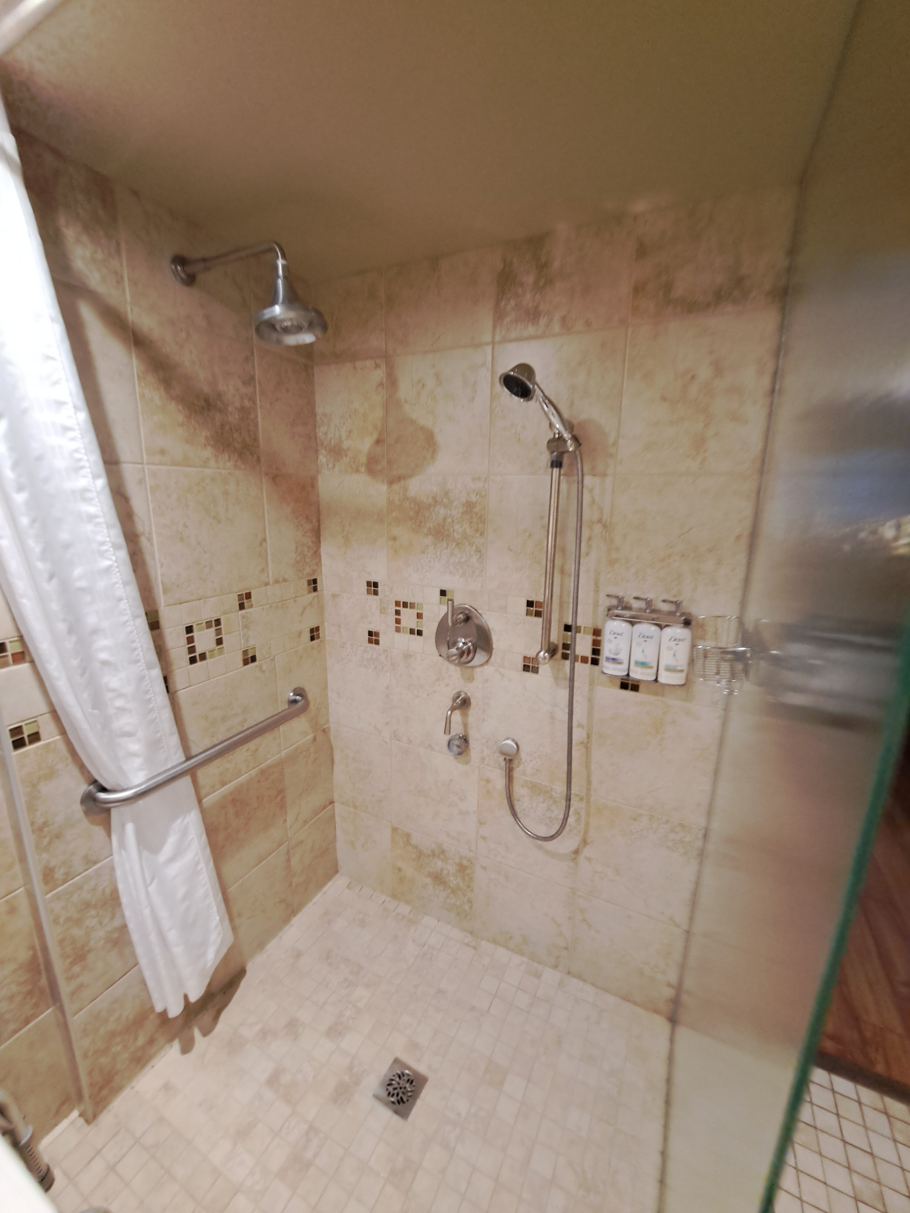 Quality Inn Saint-jean-sur-richelieu-浴室