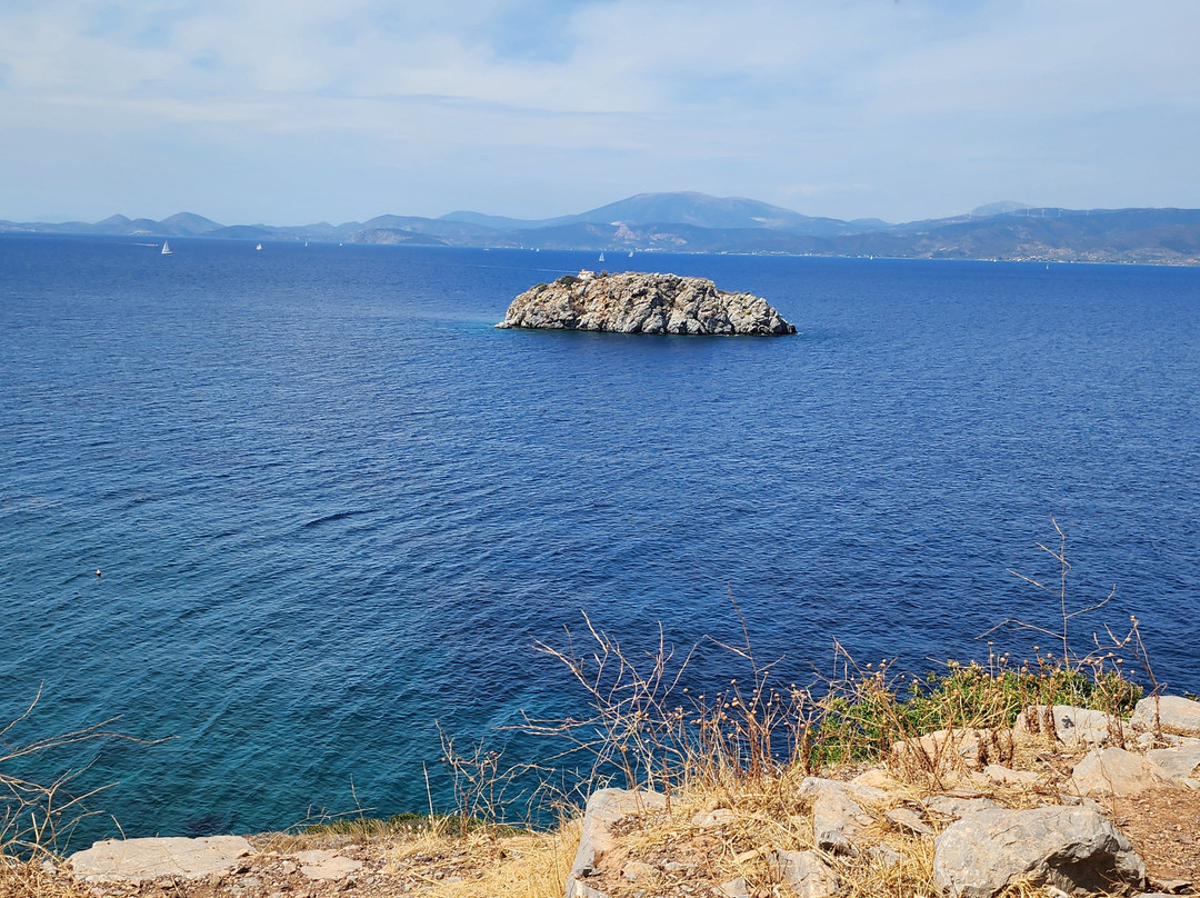 Vlychos Beach-Hydra必去景点