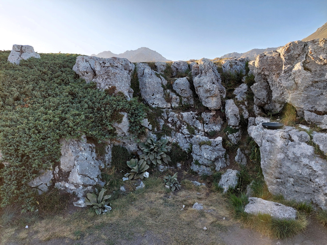 Location De Lo Chiamavano Trinità景点图片