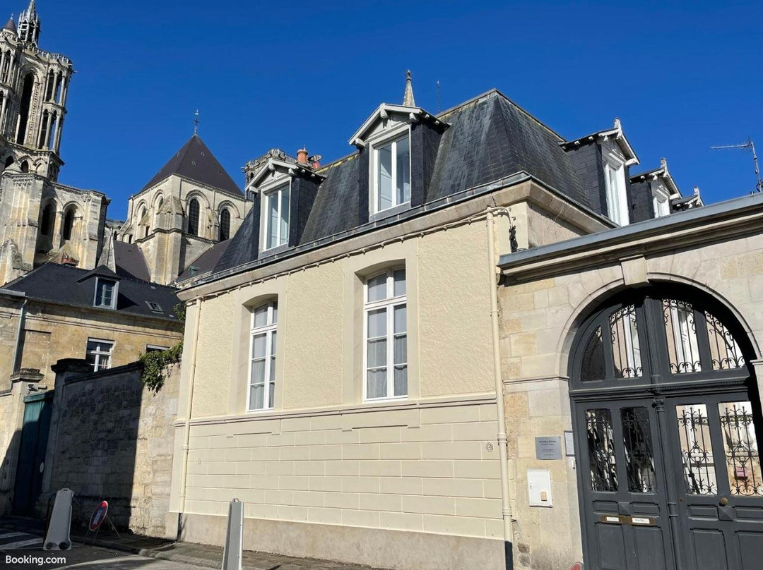 Les Hôtes D Éloïse主图