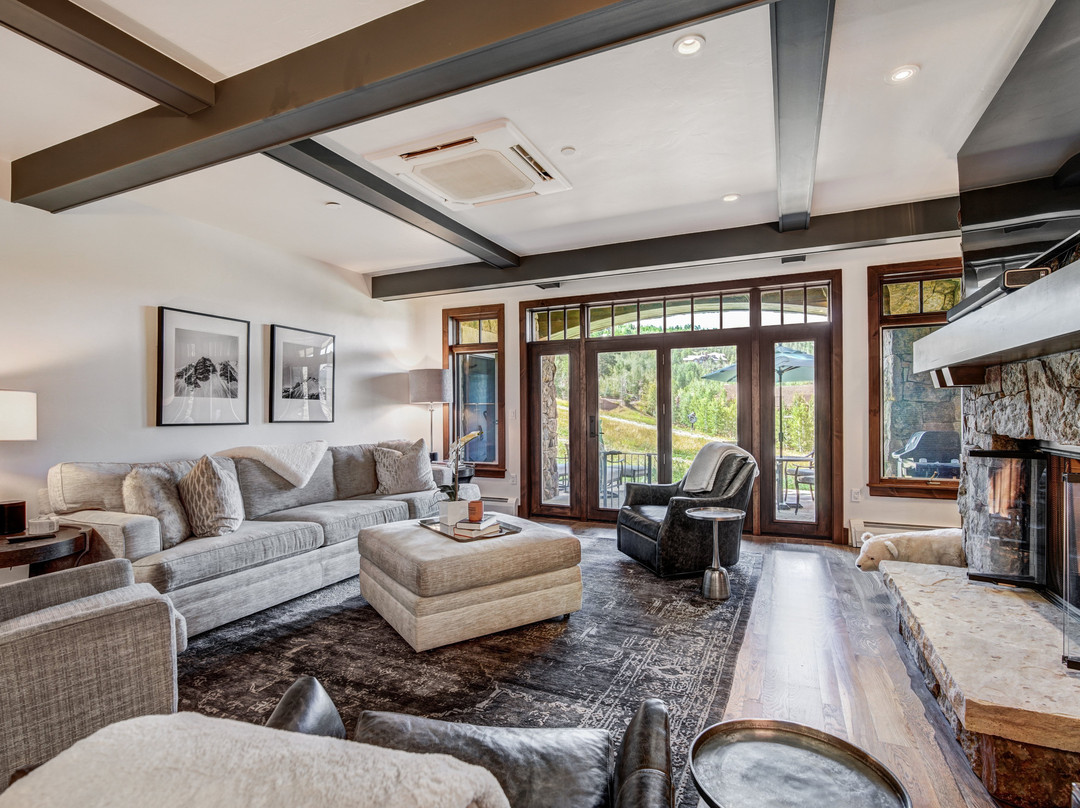 Bachelor Gulch Condos主图