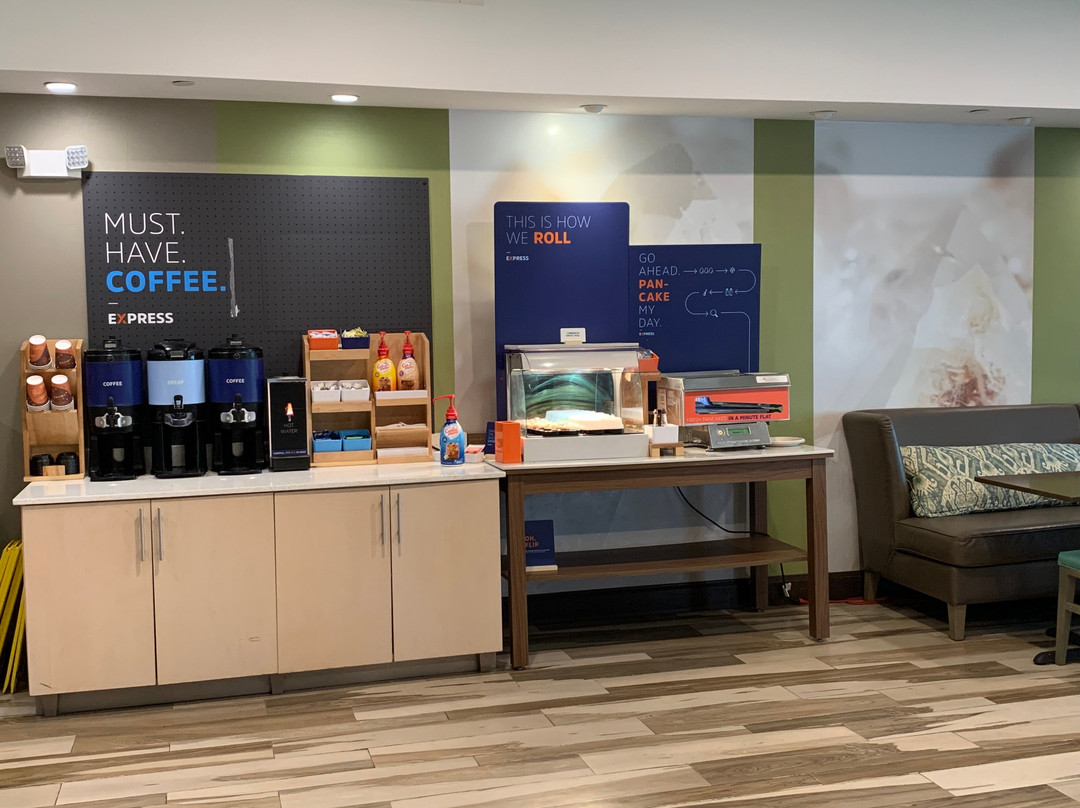 Holiday Inn Express & Suites Schulenburg By IHG主图