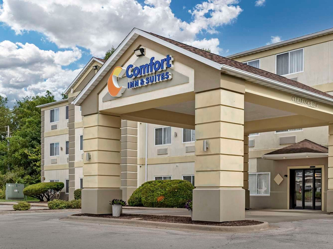 Comfort Inn & Suites, East Moline near I-80主图