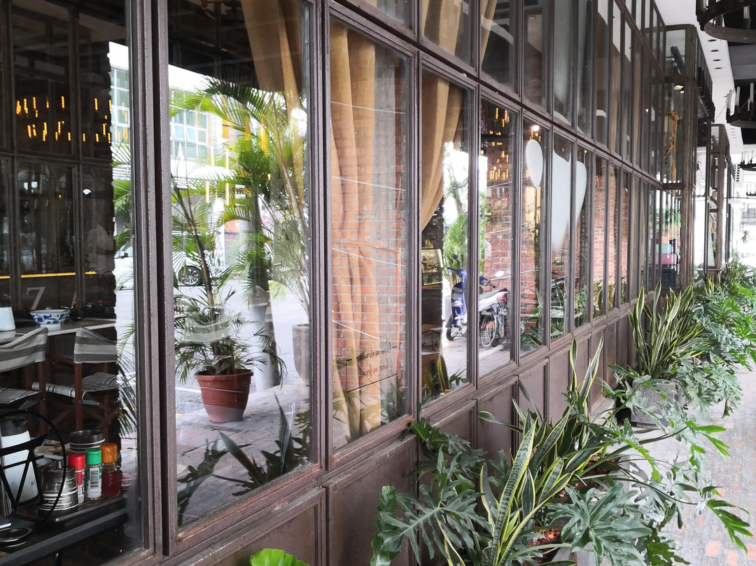 M精品18号车站酒店主图