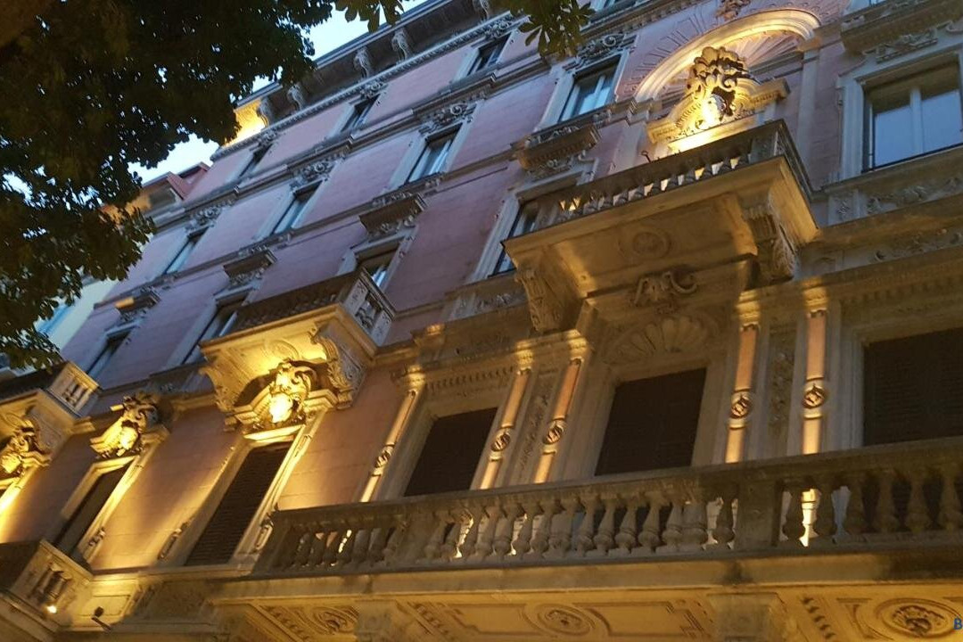 Nido Center IV