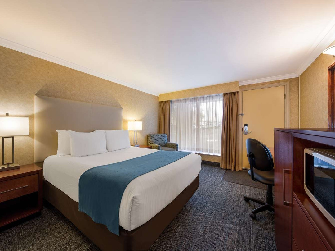 Newmarket酒店住宿-Best Western Voyageur Place Hotel