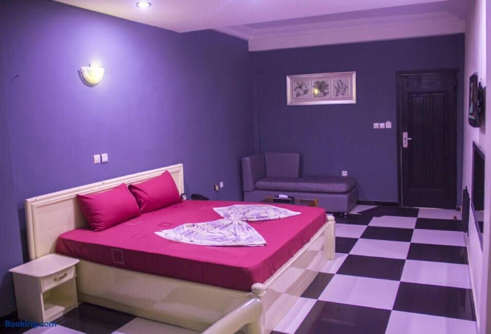 Mosaly Hotel PK10