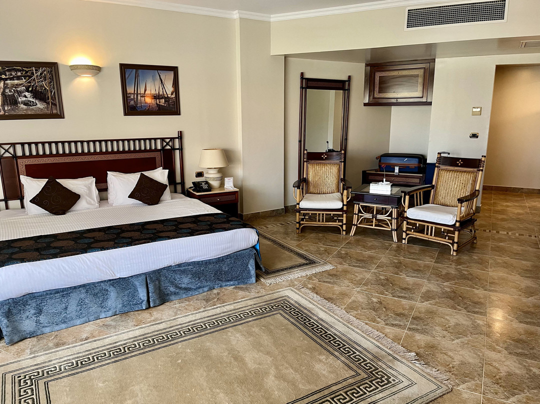 玛丽蒂姆卢克索酒店主图