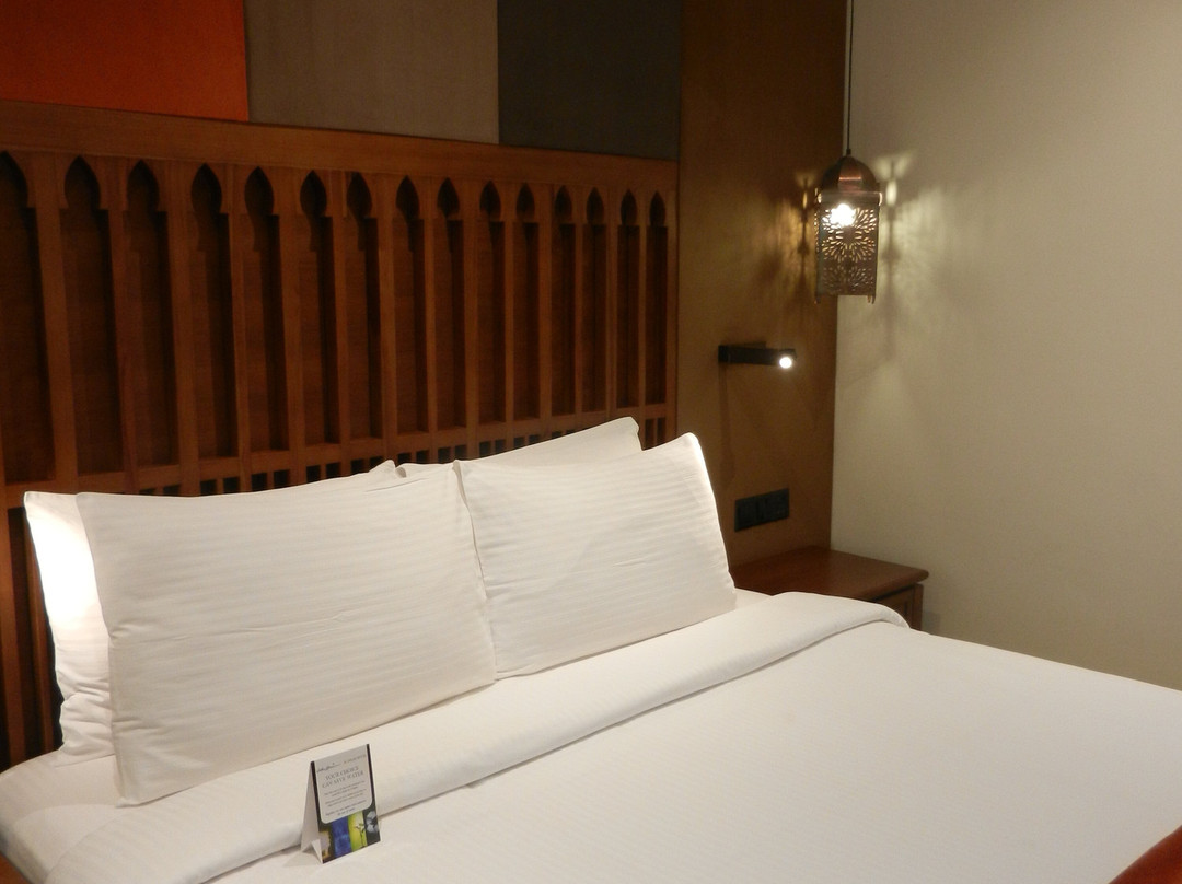 法拉吉酒店主图