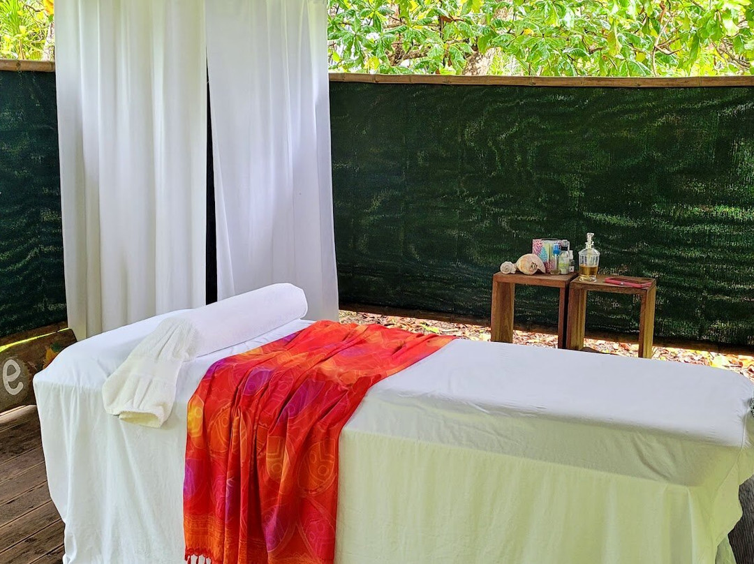 Las Lajas Beach Resort主图