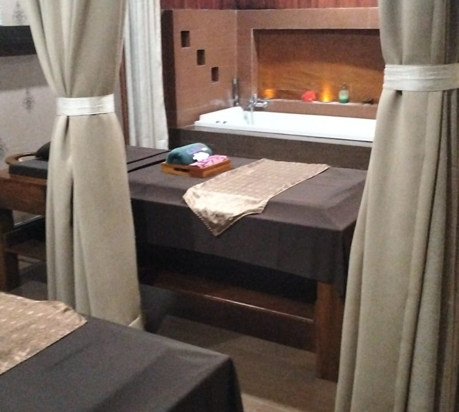 Emersia Hotel & Resort主图