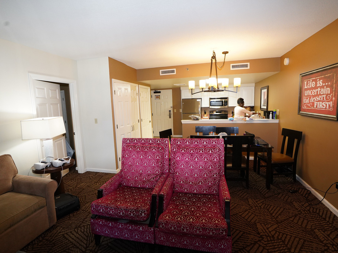 在赫尔希套房度假酒店主图