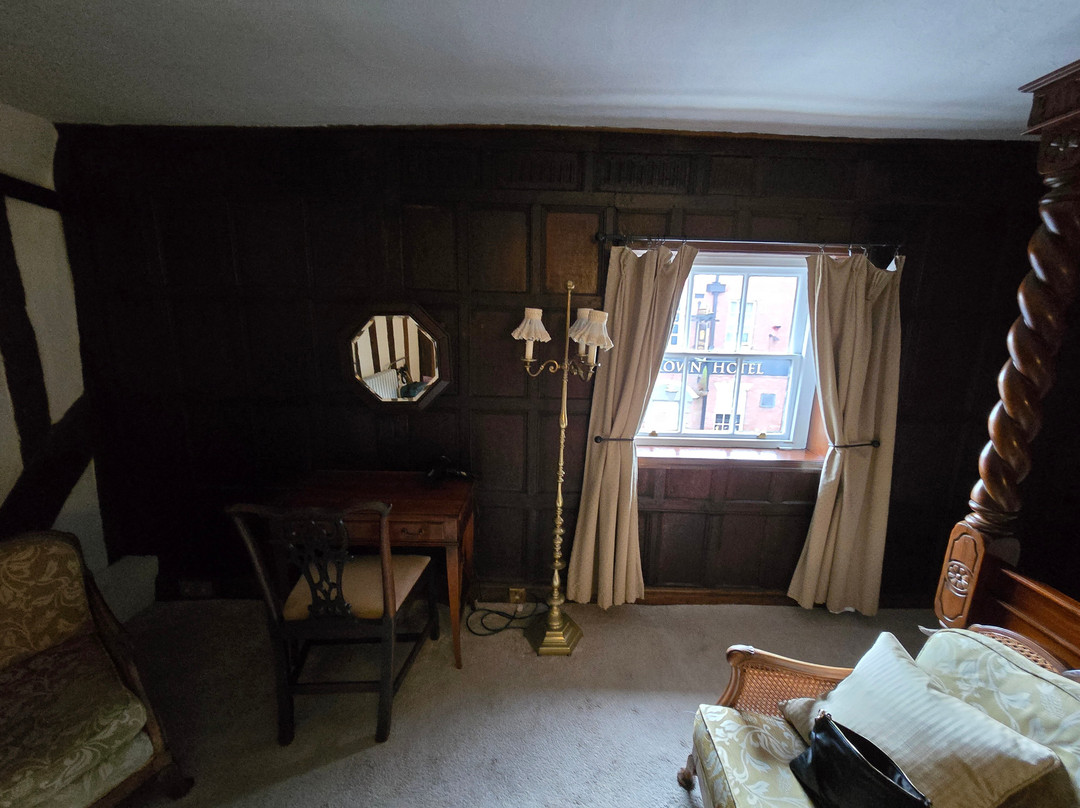The Saracens Head Hotel主图