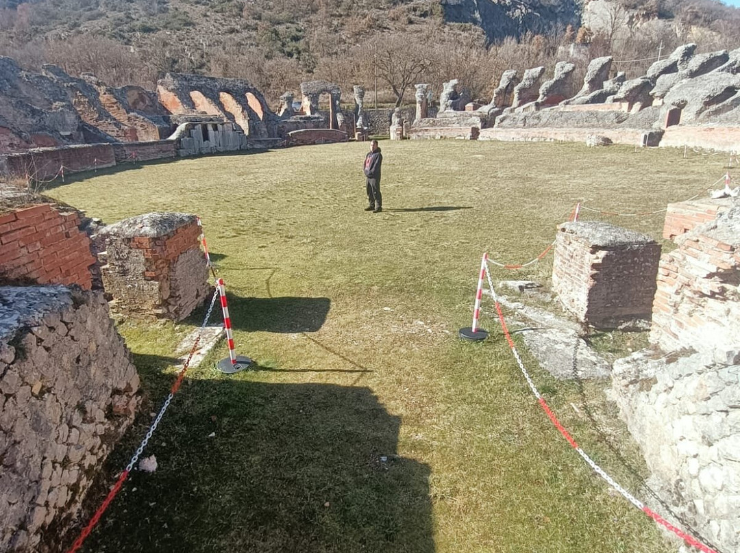 Area Archeologica di Amiternum景点图片