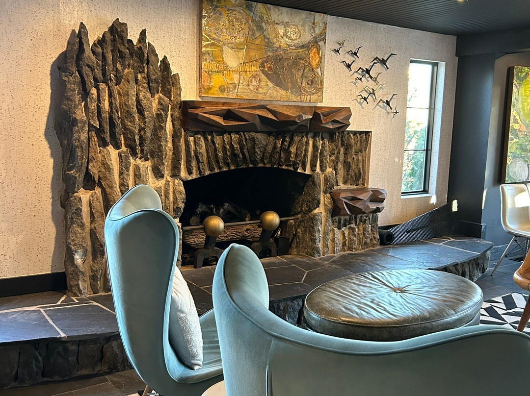 Hotel Earl Of Charlevoix主图