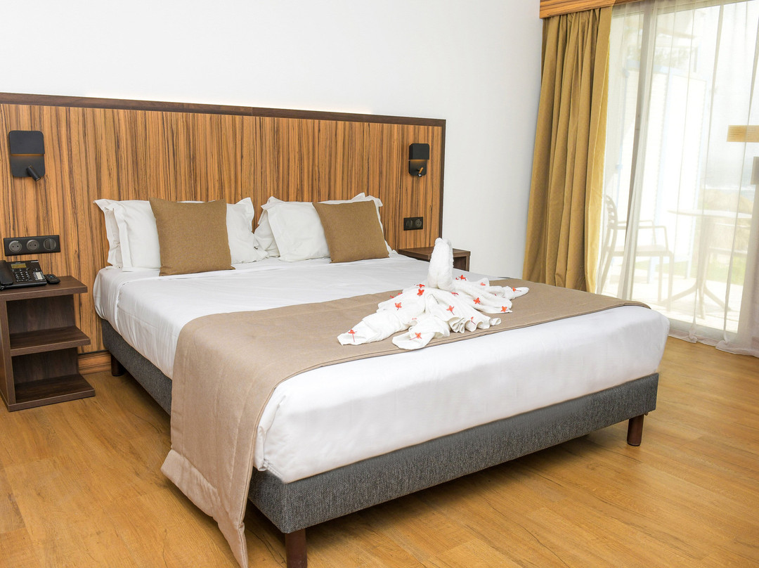 Carayou Hotel & Spa主图