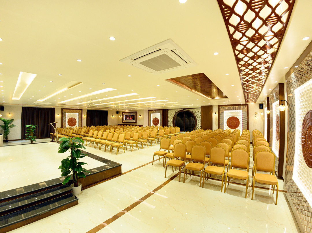 Srigandha Residency Vaccinated Staff主图