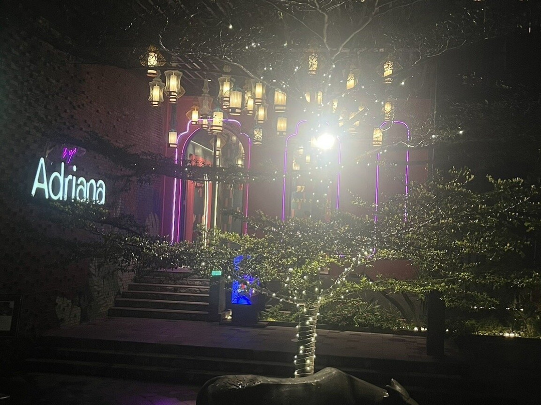 Adriana Cocina & Bar