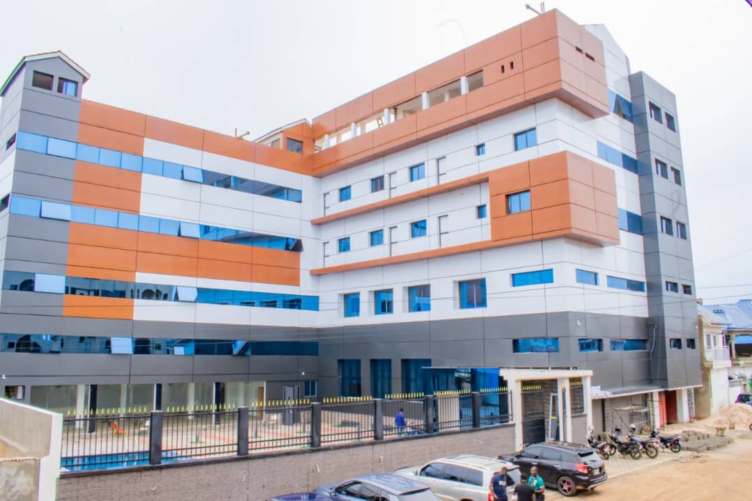 Hotel Mirambeau-浴室