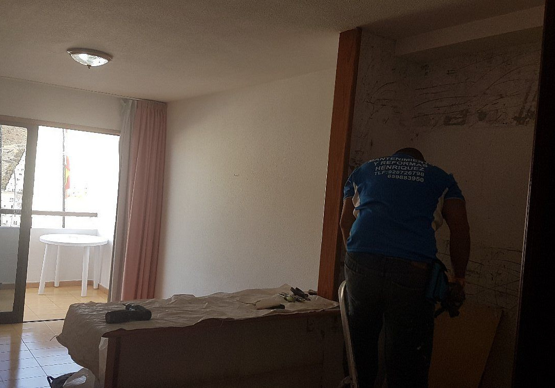 Carlota Apartments主图