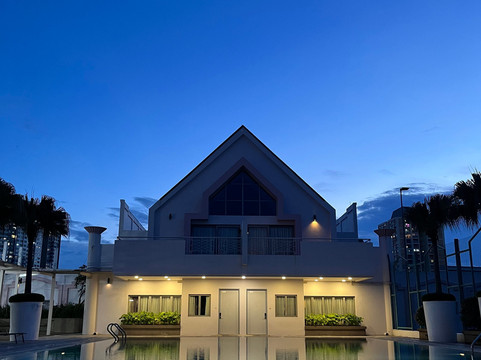 悦乐西海岸服务式公寓主图