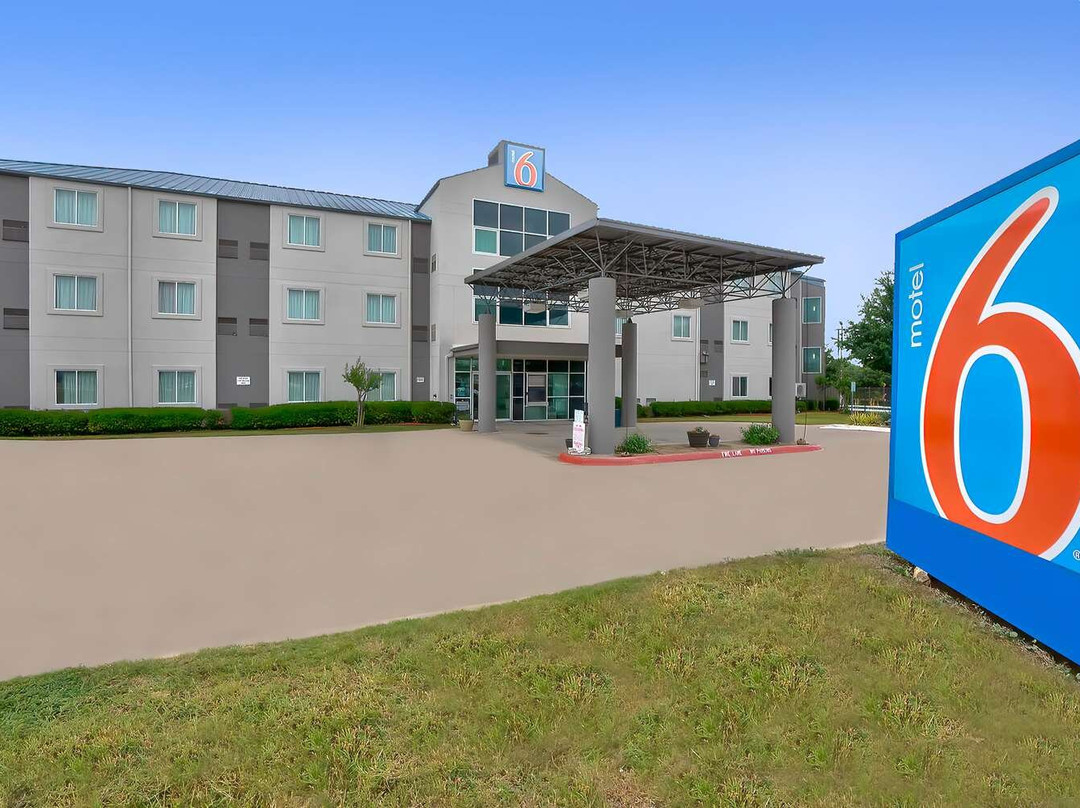 Aledo酒店住宿-Motel 6 Benbrook, TX - Fort Worth