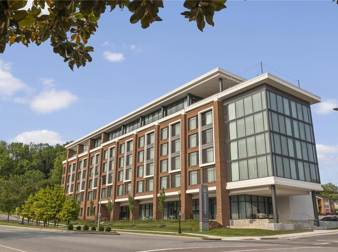 Pearisburg酒店住宿-The Highlander at Radford, Tapestry Collection by Hilton