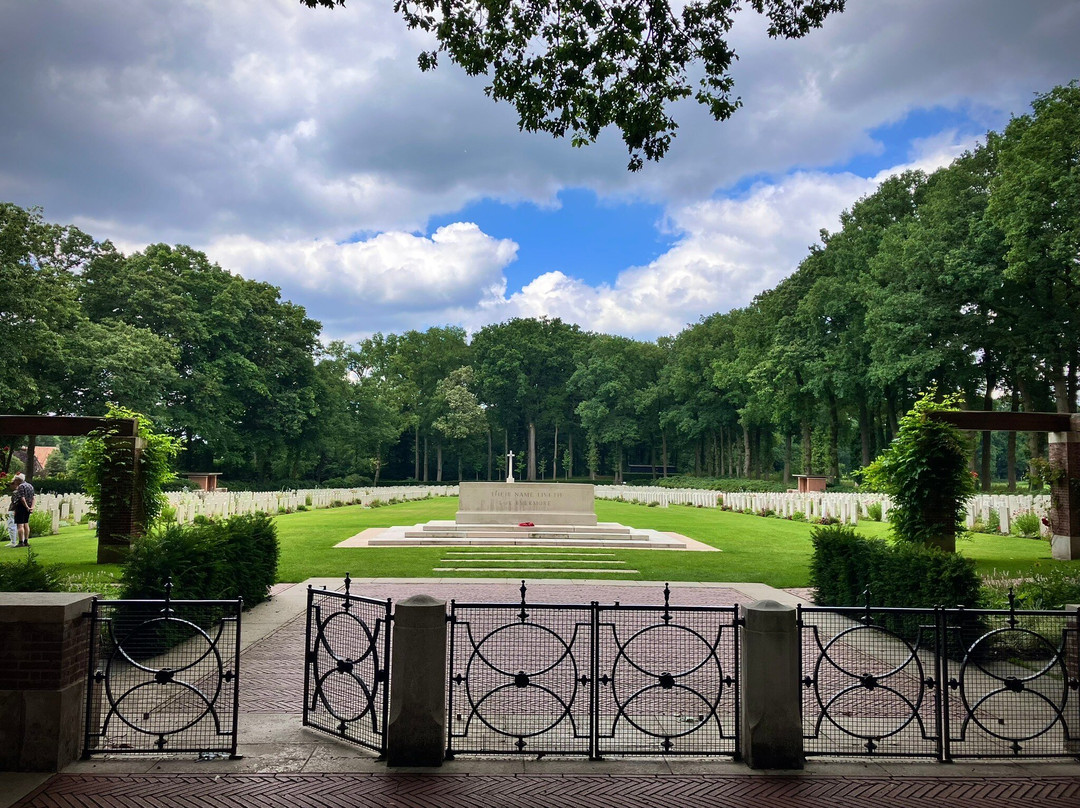 Airborne Cemetery-Oosterbeek必去景点