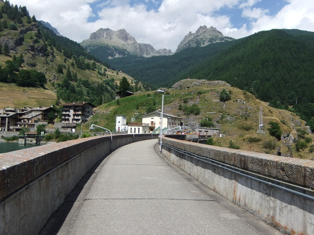 Lago di Pontechianale-Pontechianale必去景点