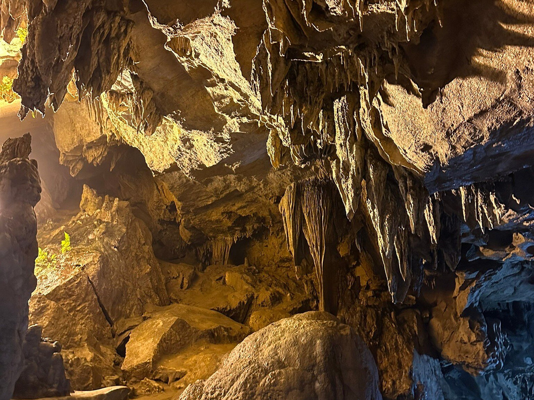 Nguom Ngao Cave-高平必去景点
