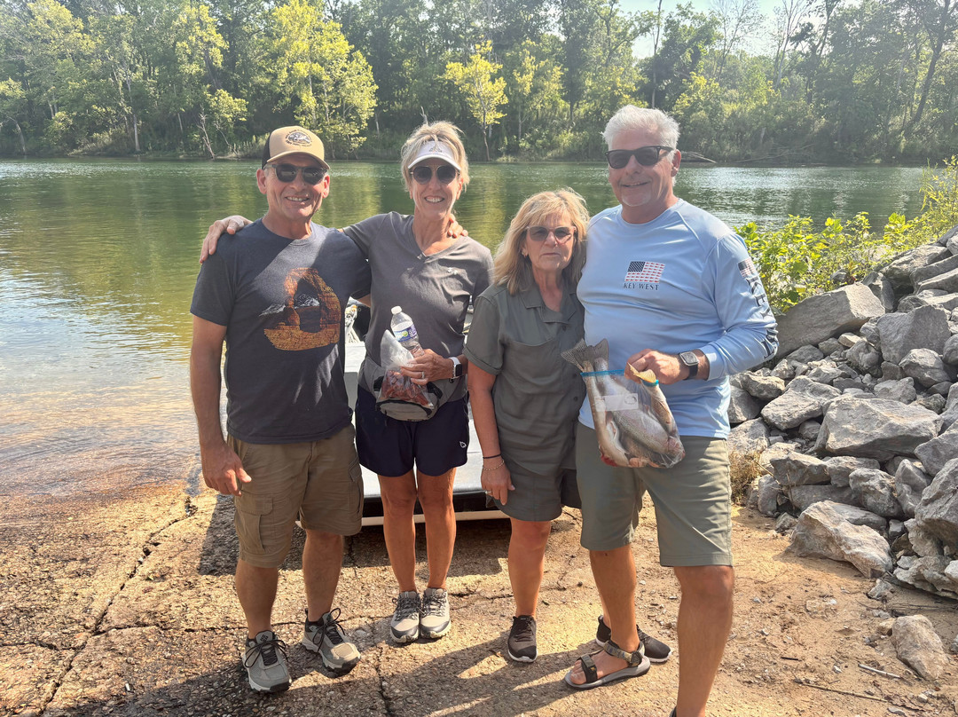 Ryan's White River Guide Service-尤里卡斯普林斯必去景点