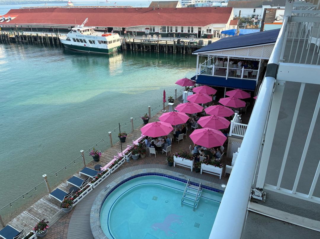 Chippewa Hotel Waterfront主图