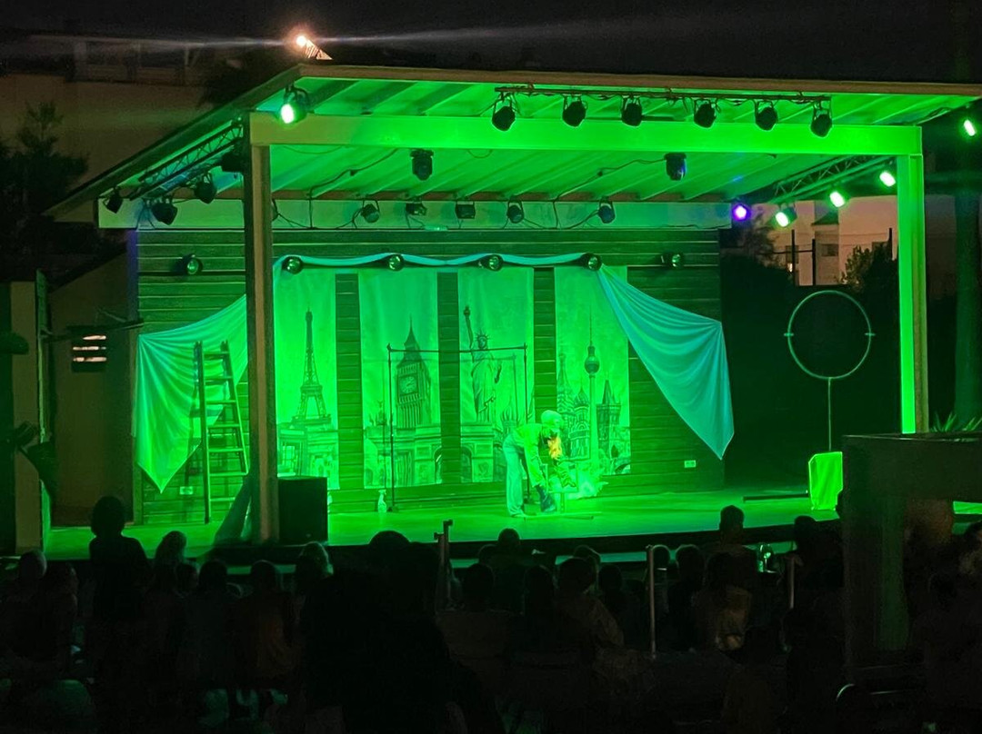 BG Tonga Tower Design Hotel & Suites主图