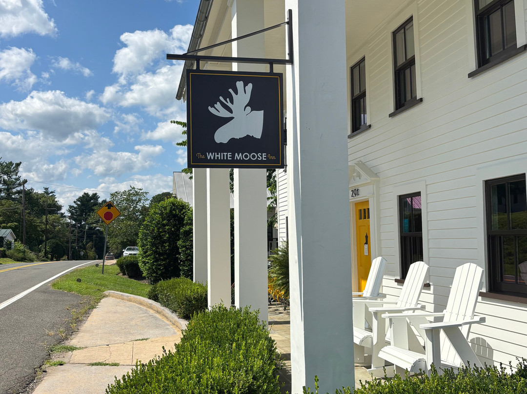 The White Moose Inn主图