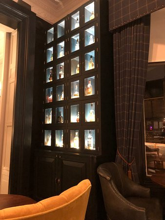 敦斯丹酒店主图