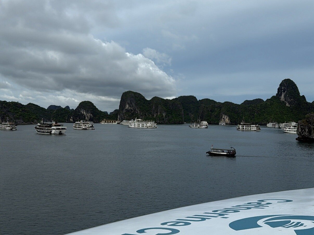 Catherine Cruises-下龙湾必去景点