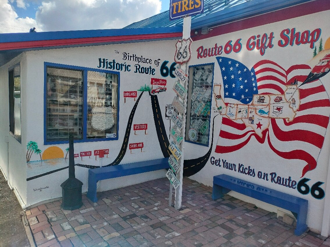 Delgadillo's Original Route 66 Gift Shop-塞利格曼必去景点