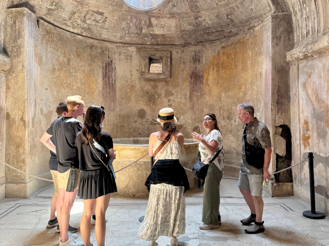 Lucia Pompeii Guide Tours-索伦托必去景点