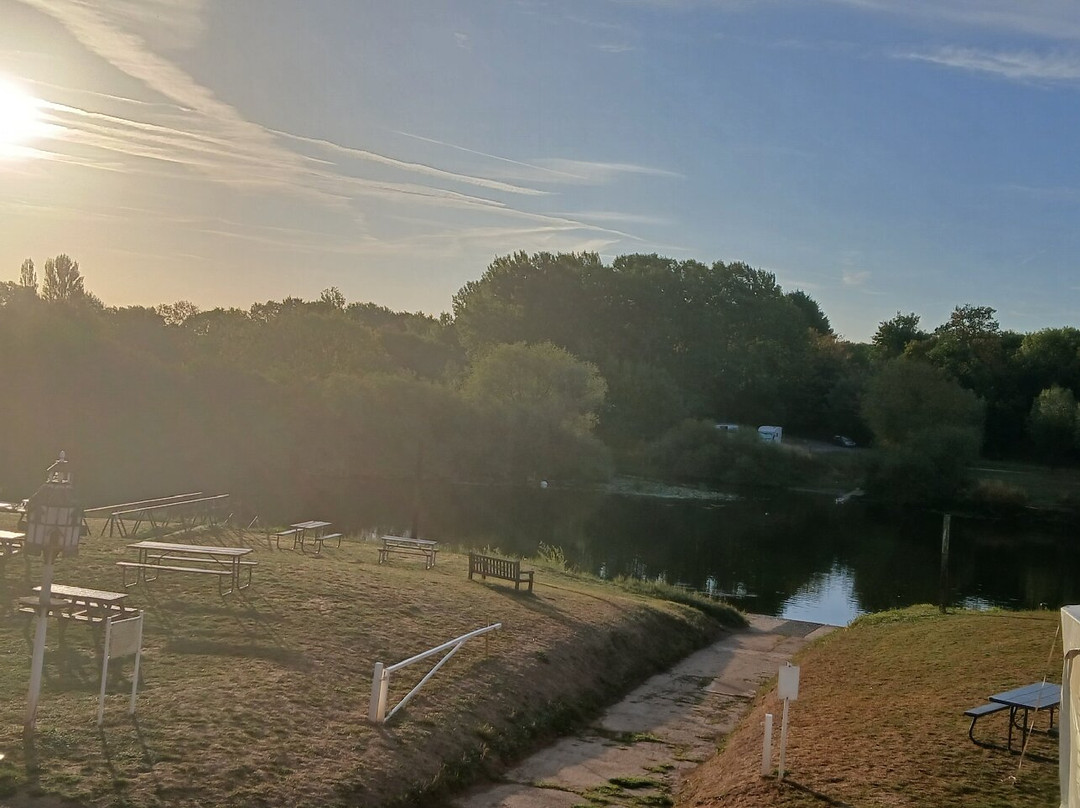 Lower Lode Inn主图