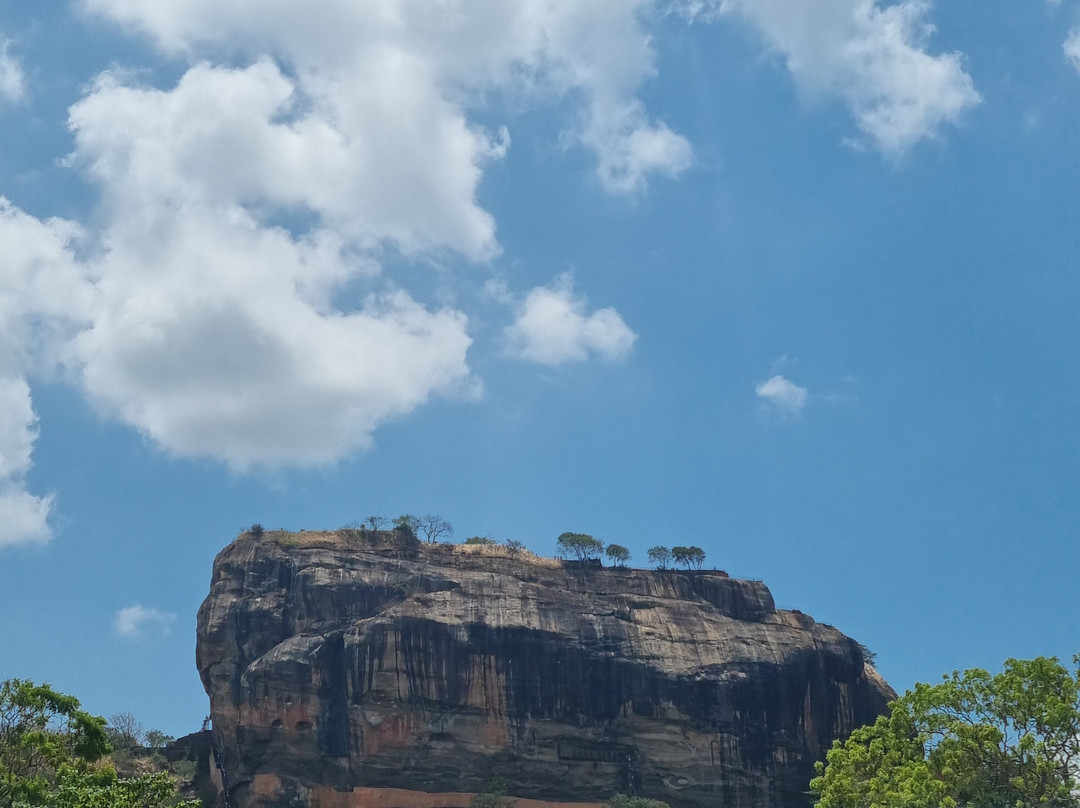 Amarina Holidays-阿努拉德普勒圣城必去景点