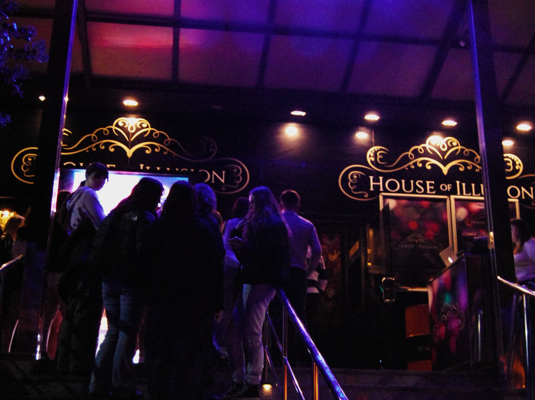 House of Illusion-萨洛必去景点