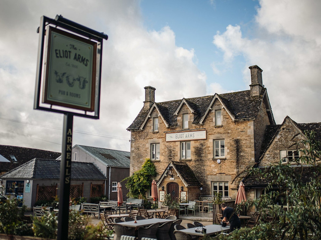 The Eliot Arms Hotel主图