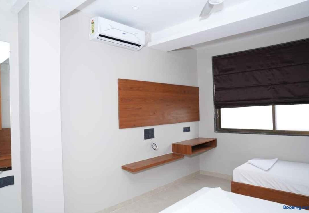 Hotel Yashraj Regency