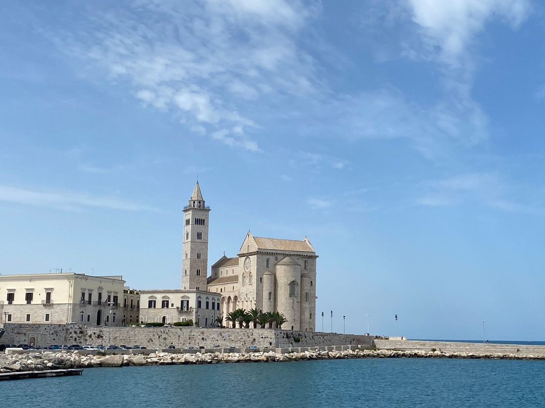 雷吉亚餐厅酒店主图