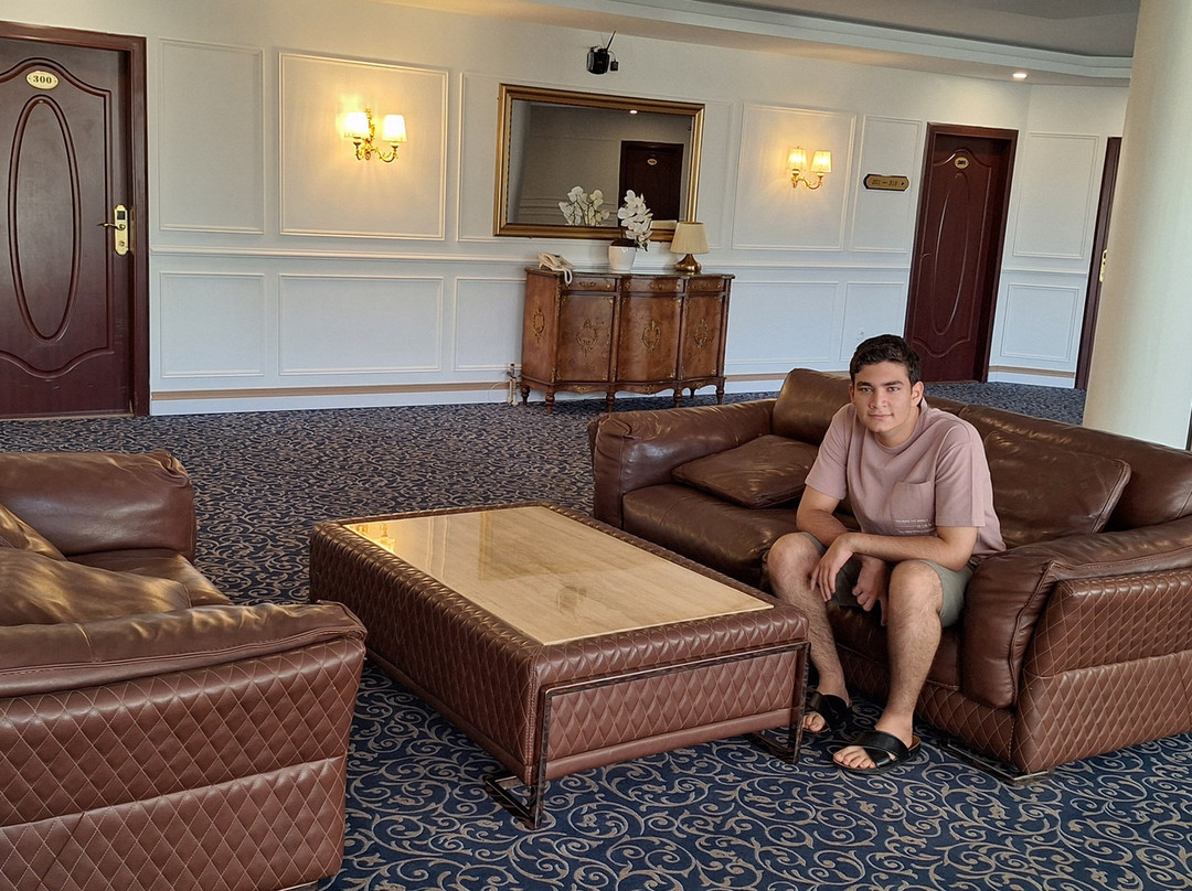 Azadegan Hotel主图