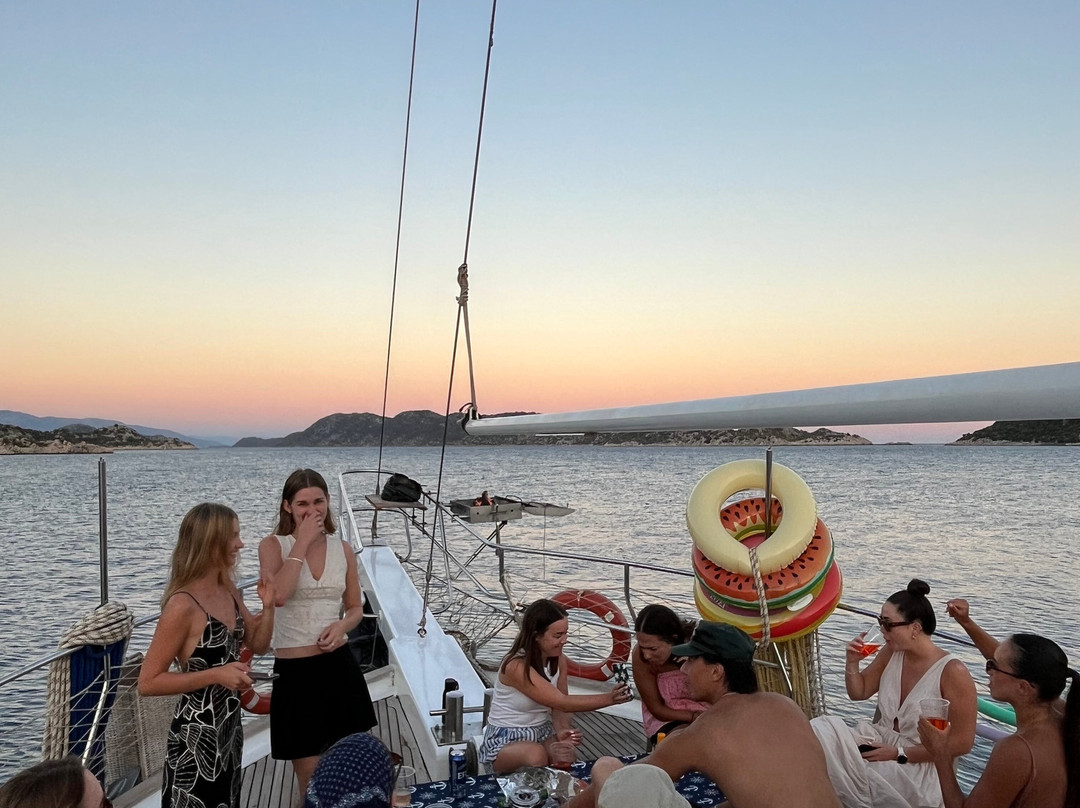 Küçük mustafa gulet-凯考瓦必去景点