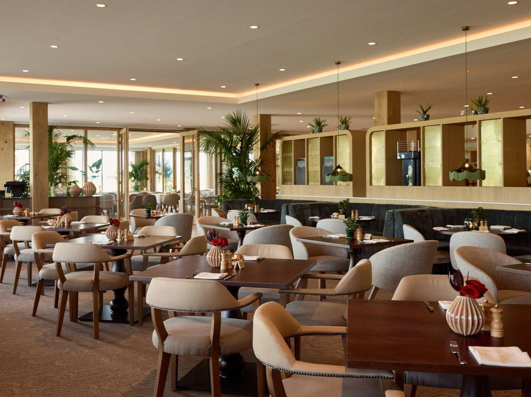 Katwoude餐馆和美食-Van Der Valk Hotel Volendam