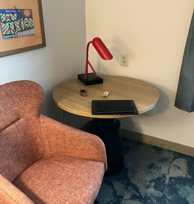 洛尔兹堡希尔顿恒庭酒店主图